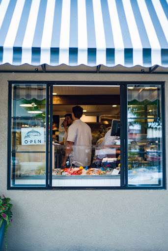 MARKET Edmonds