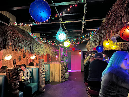 Saturn Room - Thumbnail