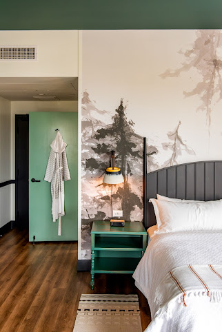 El Capitan Hotel by null