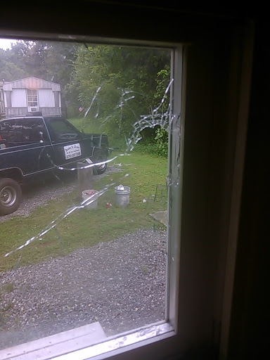 Broke'N glass - Thumbnail