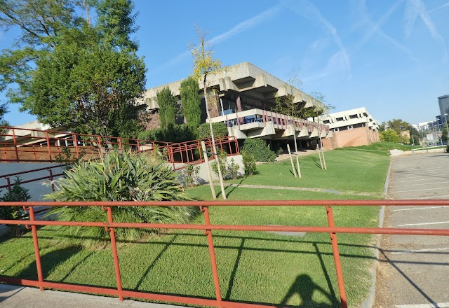 Facultat d'Economia i Empresa Universitat de Barcelona