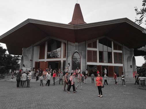 Catholic Church of Saint Matthew The Evangelist, Author: Kesultanan Majapahit