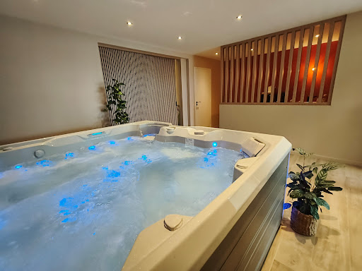 Photo de HotSpring SPAS Niort à Niort (79000)