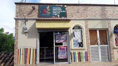 Photos of Papeler&iacute;a Papel Y Tijeras