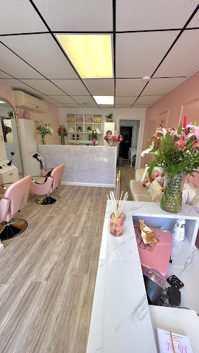 Lily Art - Salon & Boutique - Thumbnail