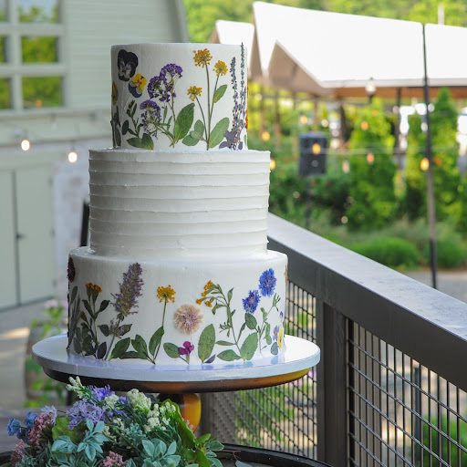 Cakes by M.White - Thumbnail