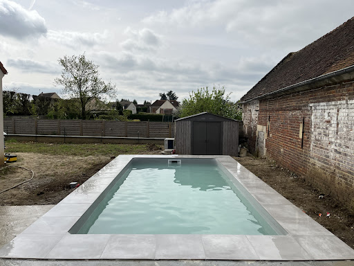 Photo de ETOILE PISCINES & SPAS à Noailles (60430)
