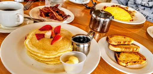 Finn's Cafe - Visual
