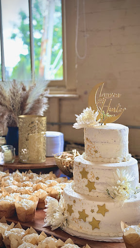 Uniquely Cakes - Visual