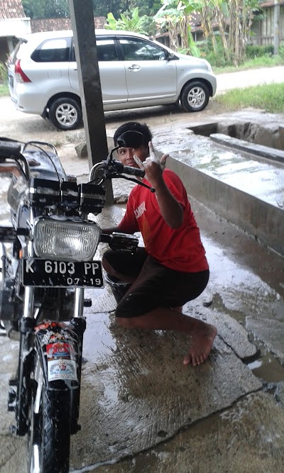 Photos of EDY PUTRA OTTOWASH