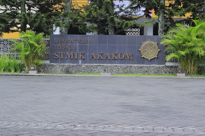 Photos of STMIK AKAKOM Yogyakarta