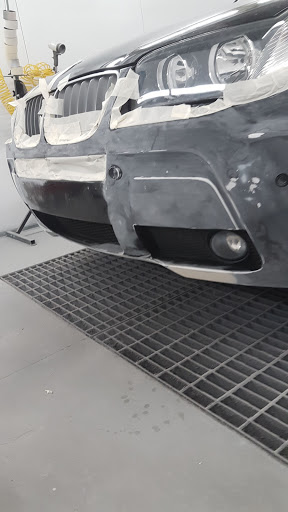 Spraytech Accident Repairs - Thumbnail