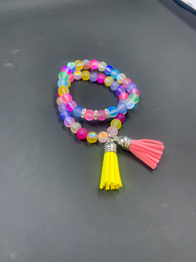 Nikki’s Canvas Jewelry - Thumbnail