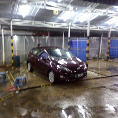 Ultimo Car Wash, Author: Levi Kurniawan