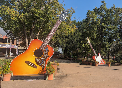 Opry House Parking - Thumbnail