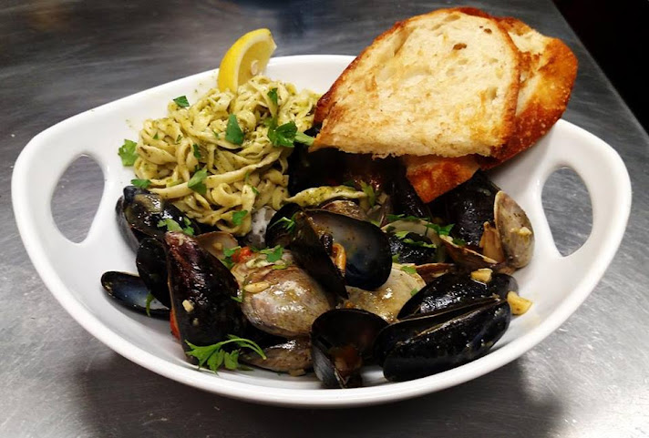 Woods Bay Wine by null