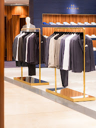 Photo n°12 de Corner Fursac - Printemps Parly 2 à Le Chesnay-Rocquencourt (Magasin de smokings)