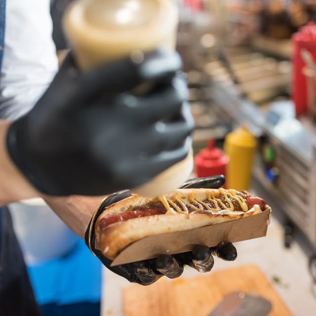 Monsieur Albert "Créateur de Hot Dogs"