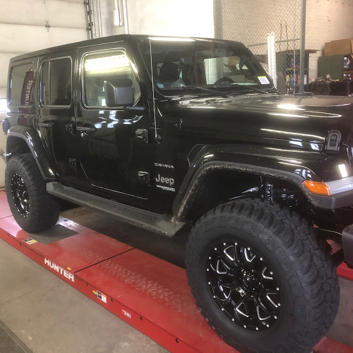 Betten Baker Chrysler Dodge Jeep Ram of Cadillac - Thumbnail