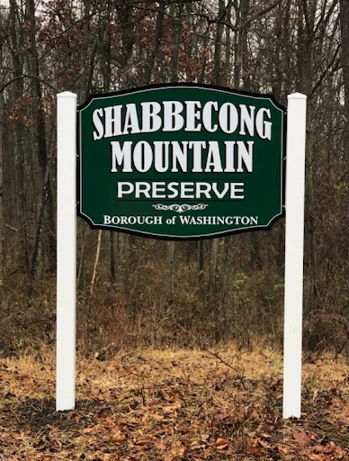 Shabbecong Mountain Preserve Trail Head - Thumbnail