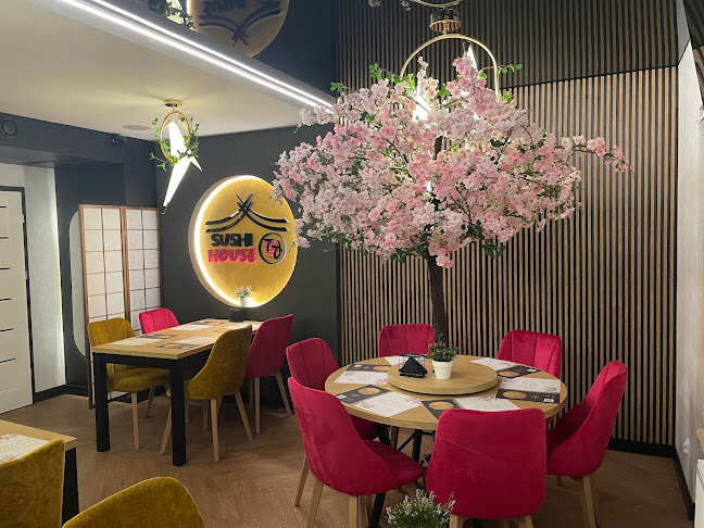 Sushi House 77