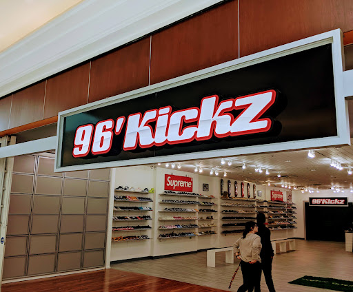 96' Kickz - Visual