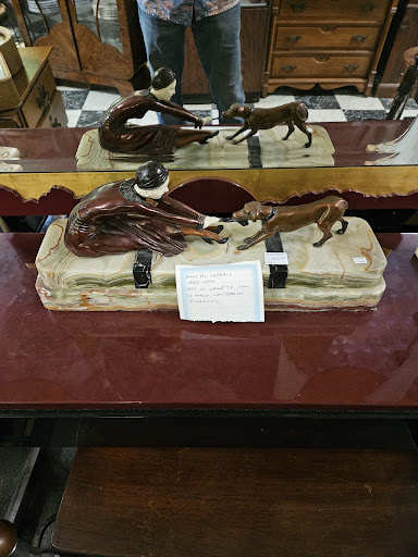 Lafayette Antiques - Thumbnail