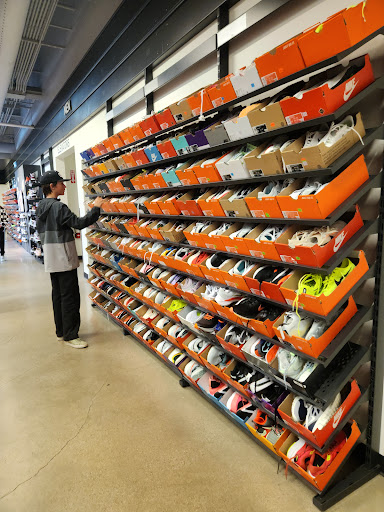 Nike Factory Store - San Clemente - Thumbnail