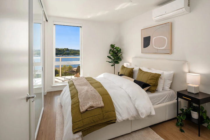 Liza Eastlake by null