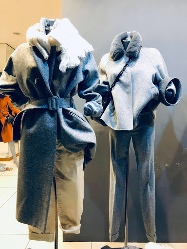 Abbigliamento Adriana Carceri Gallery - Italy