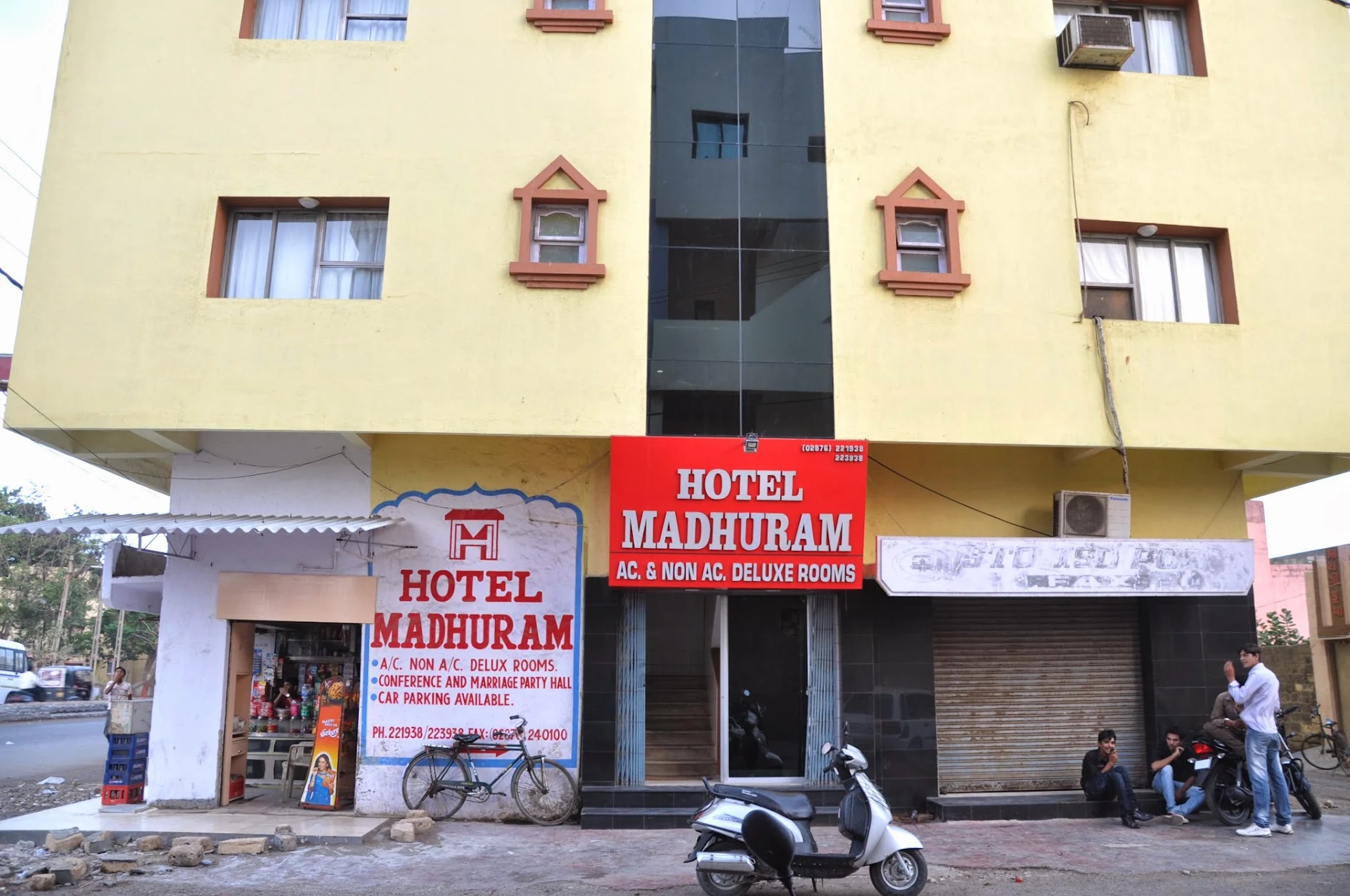 Hotel Madhuram