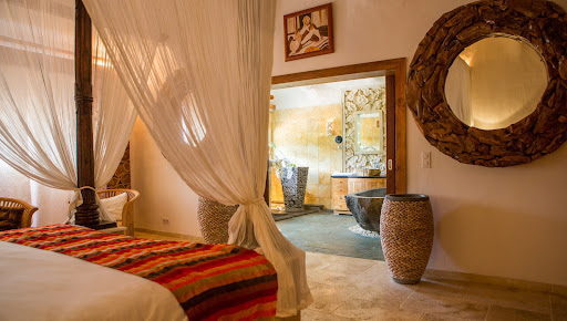 Photo de Domaine de Piscia - Clos Finidori - Fromagerie de Marie à Figari (20114)