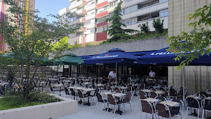 Photo n°1 de Le Nouveau Monde à Courbevoie (Restaurant)