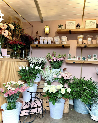 Blush Flower Hut Ltd - Thumbnail