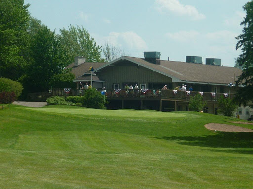 Wawonowin Country Club Logo
