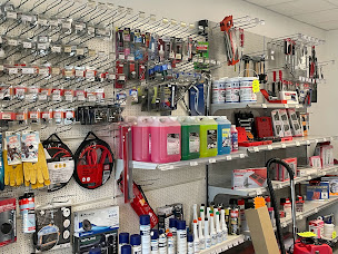 Photo n°19 de PIECES AUTO LES HERBIERS à Les Herbiers (Magasin de pneumatiques d'occasion)