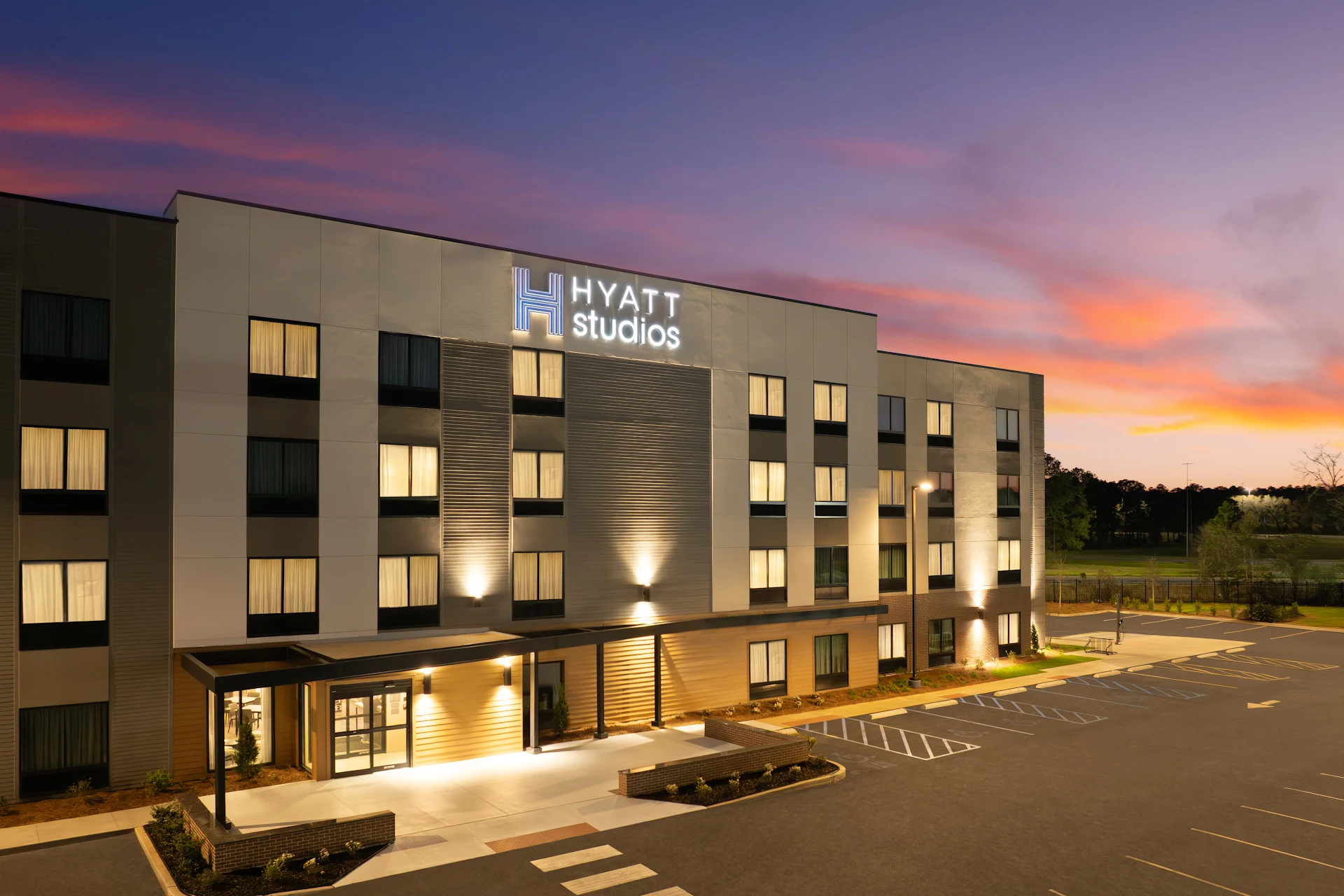 Hyatt Studios Mobile / Tillmans Corner