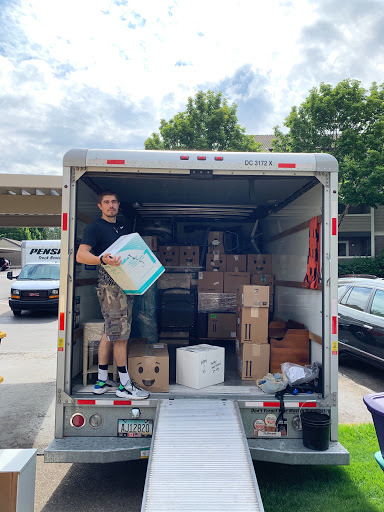 Moving Fellows - Visual