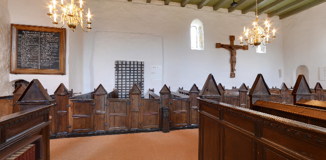 Kommentarer og anmeldelser af Sahl Kirke