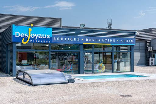 Photo de Piscines Desjoyaux à Saint-Vérand (38160)