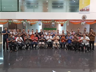 Photos of AUTO 2000 BOGOR YASMIN (Sales Marketing)