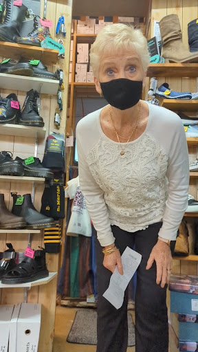 Martin's Shoe Stores - Thumbnail