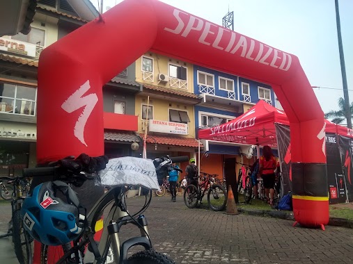 SPECIALIZED BSD, Author: Muchamad Anugrah Muslelaputra