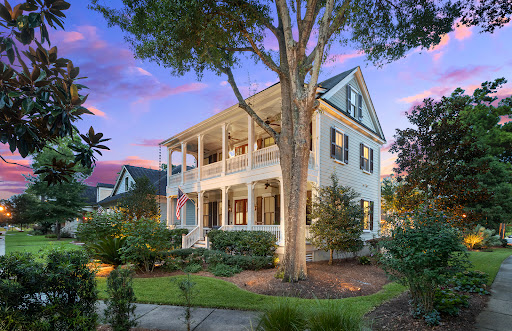 Roni Haskell, That SC Real Estate Chick at Keller Williams - Thumbnail