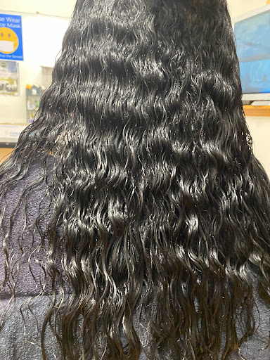 Tania's Unisex Dominican Beauty Salon