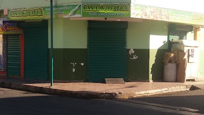 Photos of DANIEL SUPER FRIA