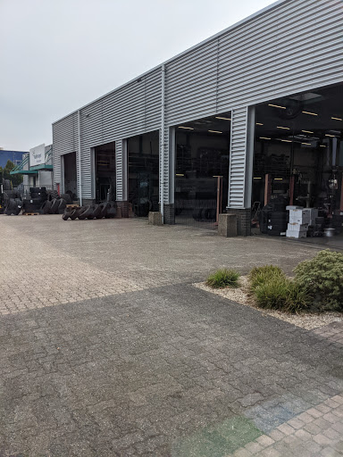 Profile Car & Tyreservice Nijmegen, Bijsterhuizen - Thumbnail