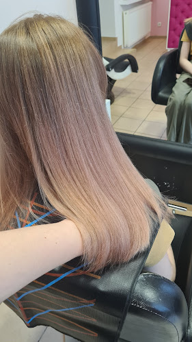 Salon Fryzjerski BABECZKA Patrycja Garlikowska - Salon fryzjerski