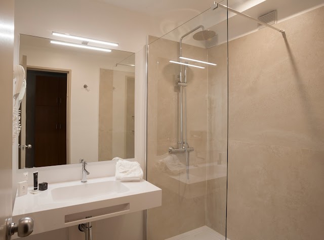 Hotel Apogia Paris - Official Website - Best Price Guarantee