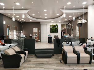 Photo n°1 de Ton sur Ton, Créateur de tendances à Amilly (Salon de coiffure)